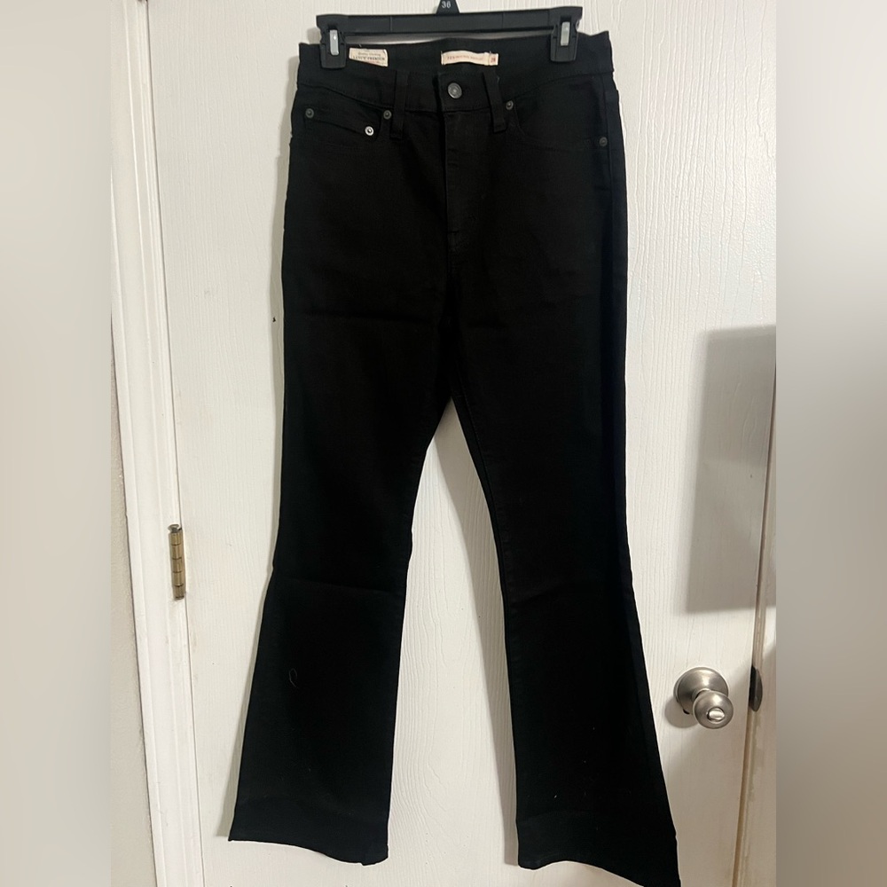 Levi’s 725 High Rise Boot Cut